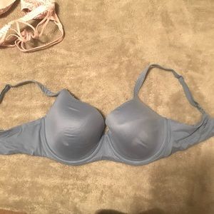 Victoria secret 34DDD BRA